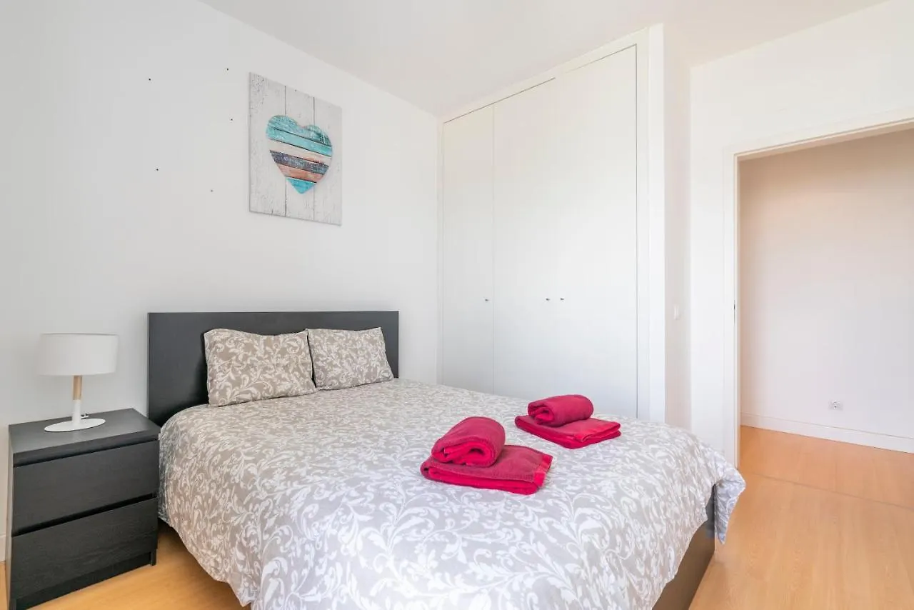 Apartment Bright & Spacious 2 Bed Flat 2 Bath W Garage In Lagos Marina