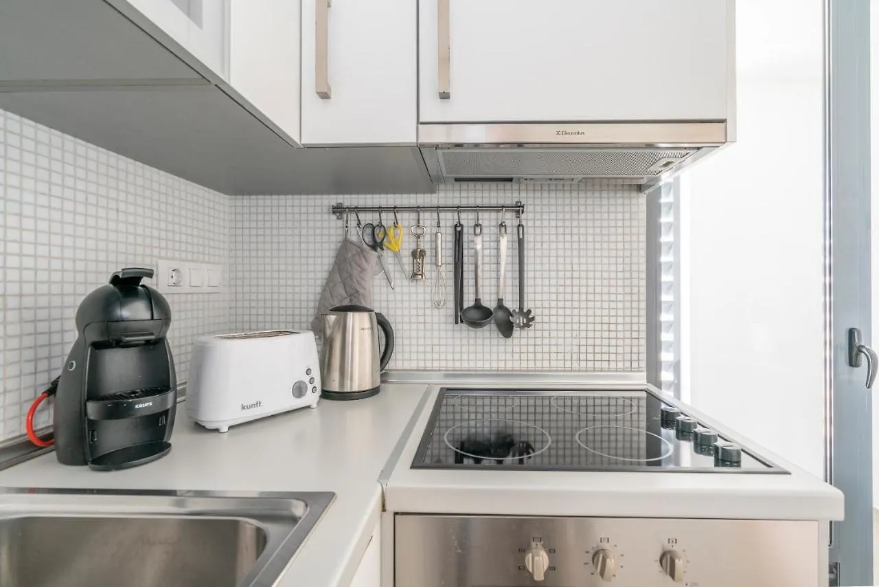 Bright & Spacious 2 Bed Flat 2 Bath W Garage In Lagos Marina 0*,  Portekiz