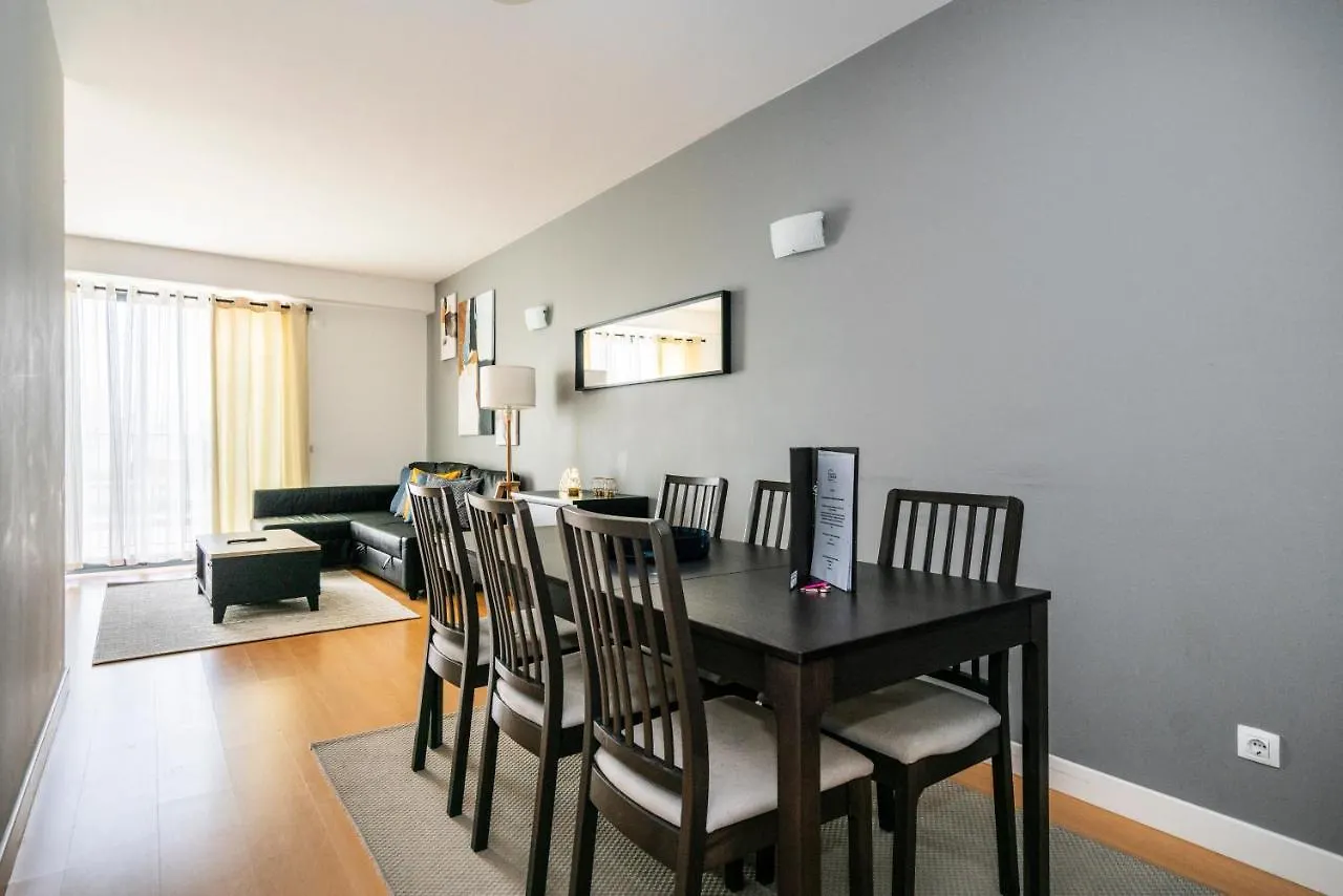 Daire Bright & Spacious 2 Bed Flat 2 Bath W Garage In Lagos Marina