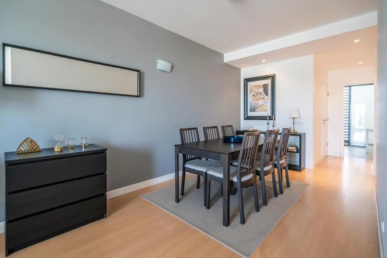 Daire Bright & Spacious 2 Bed Flat 2 Bath W Garage In Lagos Marina